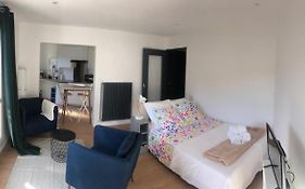 Rond point Studio Cosy et Central avec Balcon