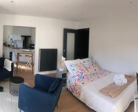 Rond point Studio Cosy et Central avec Balcon Saint-Etienne  Extérieur photo